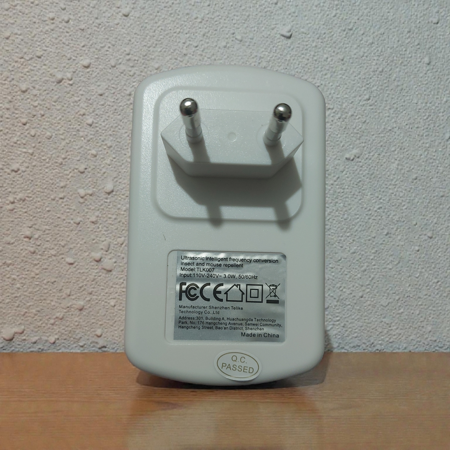 1PC Ultrasonic Pest Repeller Plug In Electronic Rodent Insect Repellent for Home Use Safe Indoor